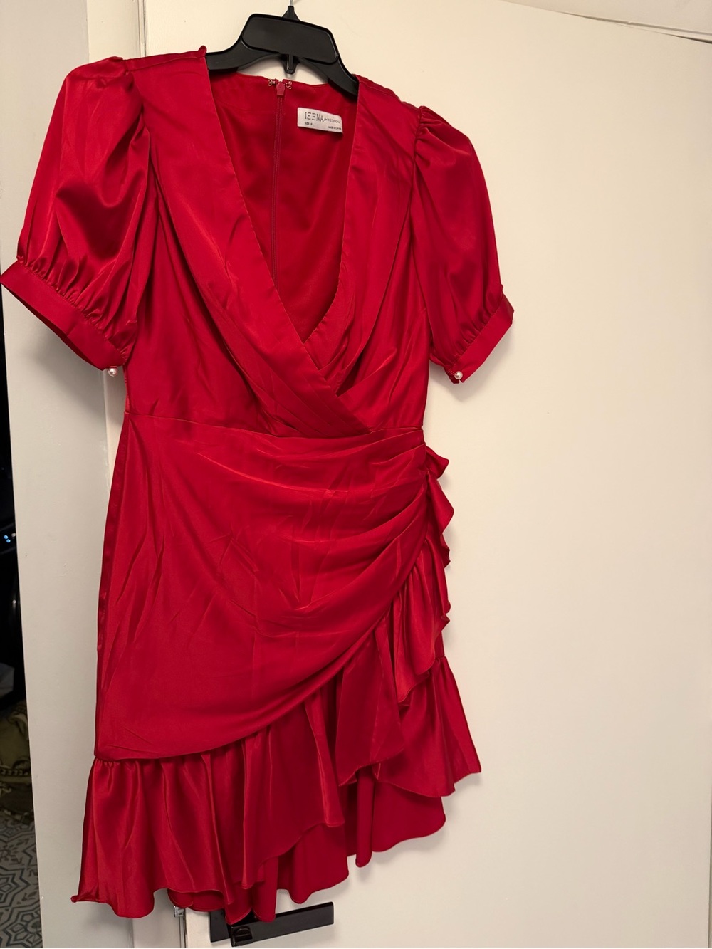 IEENA for Mac Duggal Red Dress 
Size 8 Ruffle Detail Elegant Cocktail Dress NWT